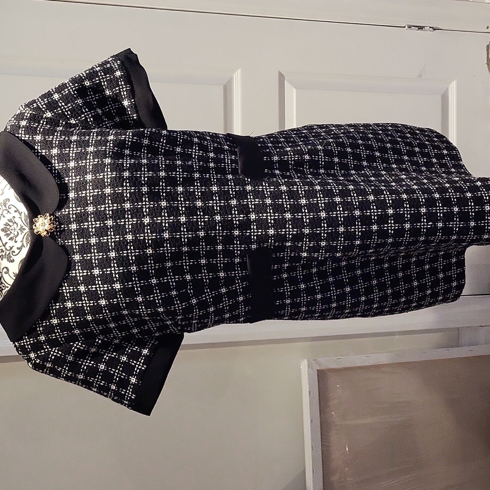 EUC Black And White Tweed mini Dress With Peter Pan Collar